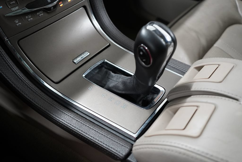 Used 2012 Lincoln MKX AWD image 50