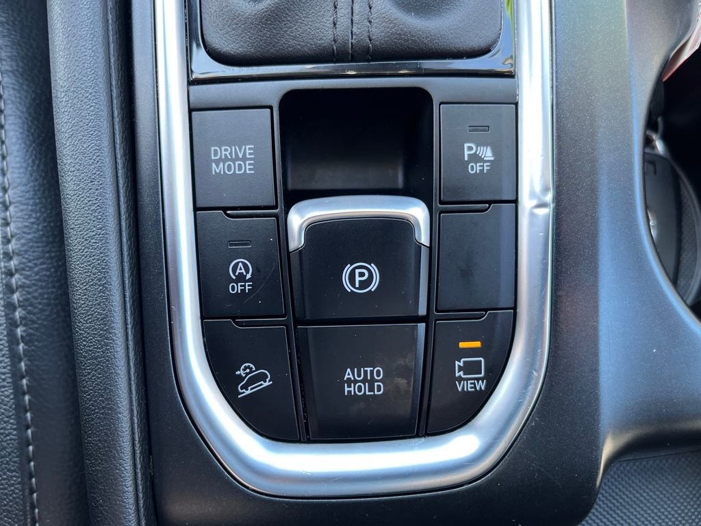 Used 2020 Hyundai Santa Fe Limited image 32