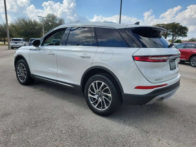 Certified 2022 Lincoln Corsair FWD image 4