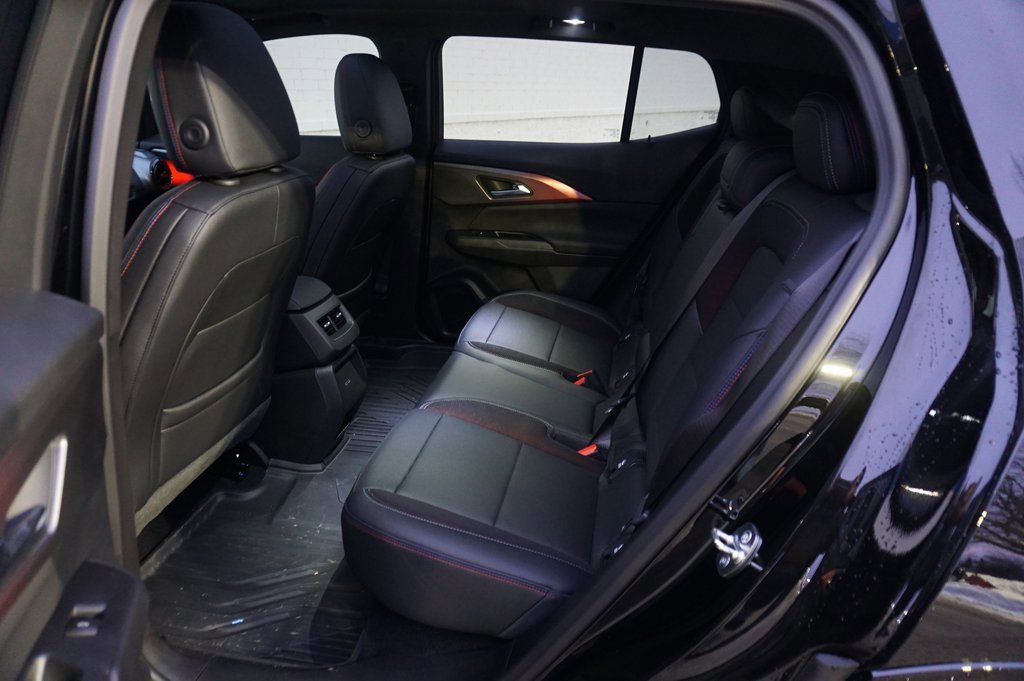 Used 2025 Chevrolet Equinox EV RS image 12