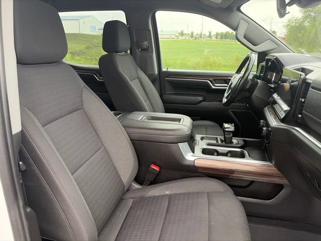 Used 2022 Chevrolet Silverado 1500 LT AWD/4WD image 10