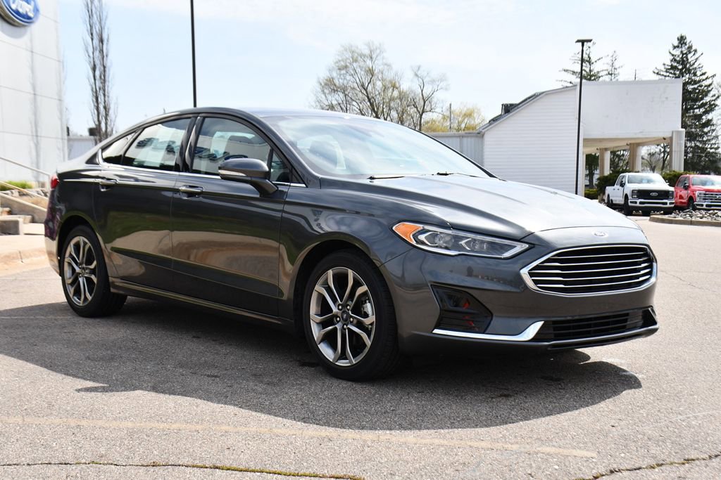 Used 2020 Ford Fusion SEL FWD image 9