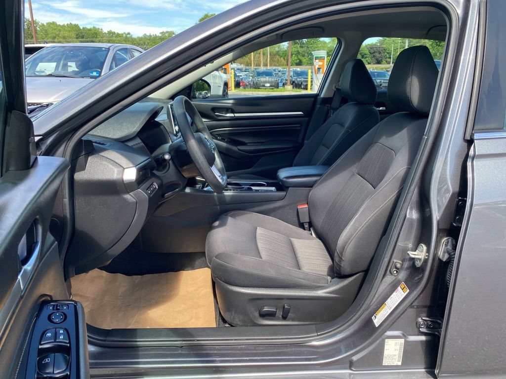 Used 2021 Nissan Altima 2.5 SV AWD/4WD image 13