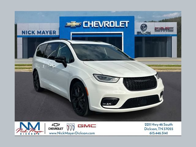 Used 2025 Chrysler Pacifica Limited FWD 360° Tour