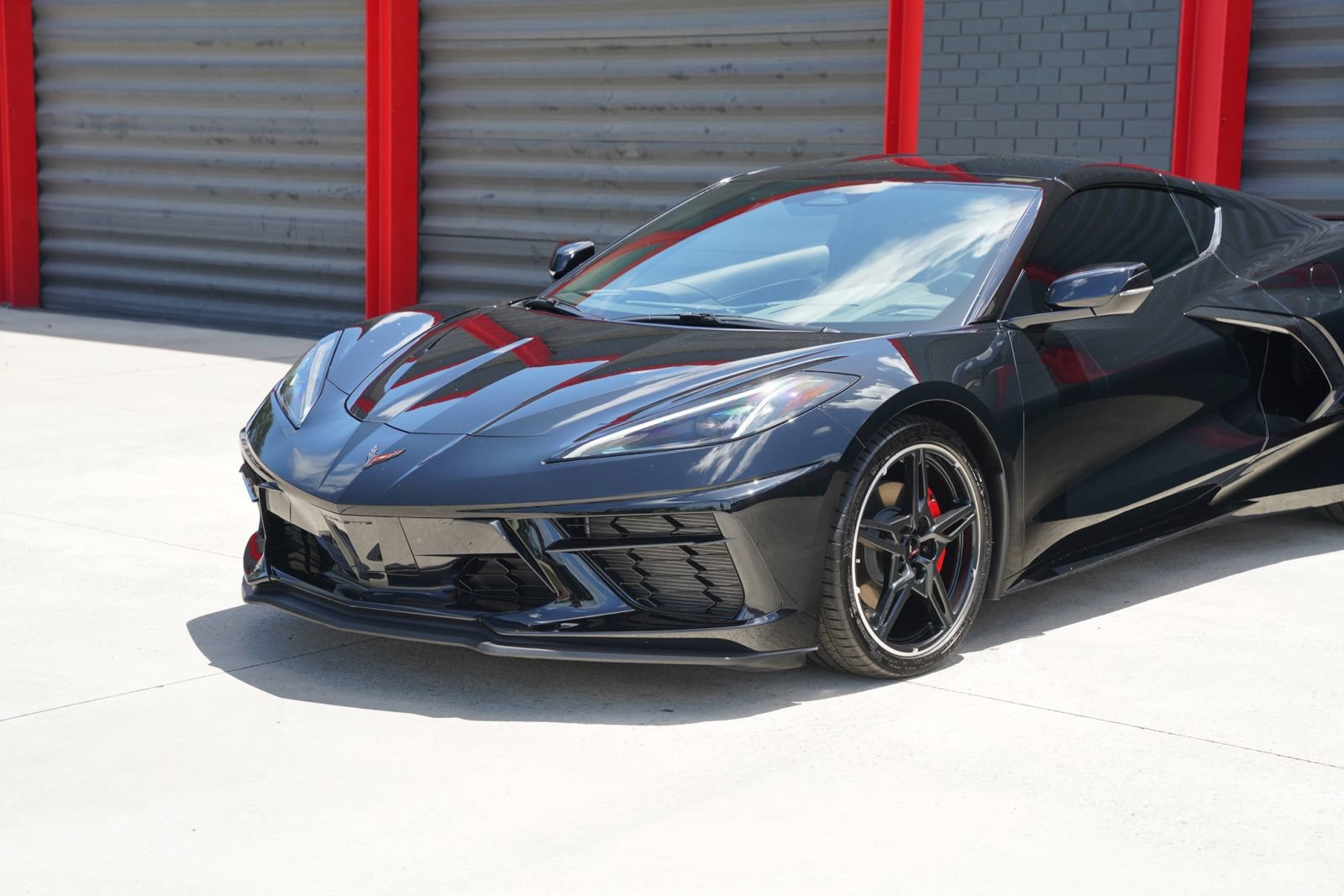 Used 2024 Chevrolet Corvette Stingray Coupe w/ 1LT RWD image 2