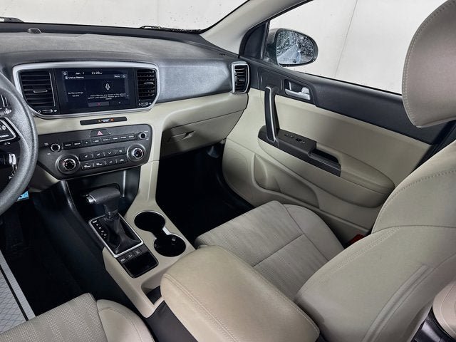 Used 2020 Kia Sportage LX image 18