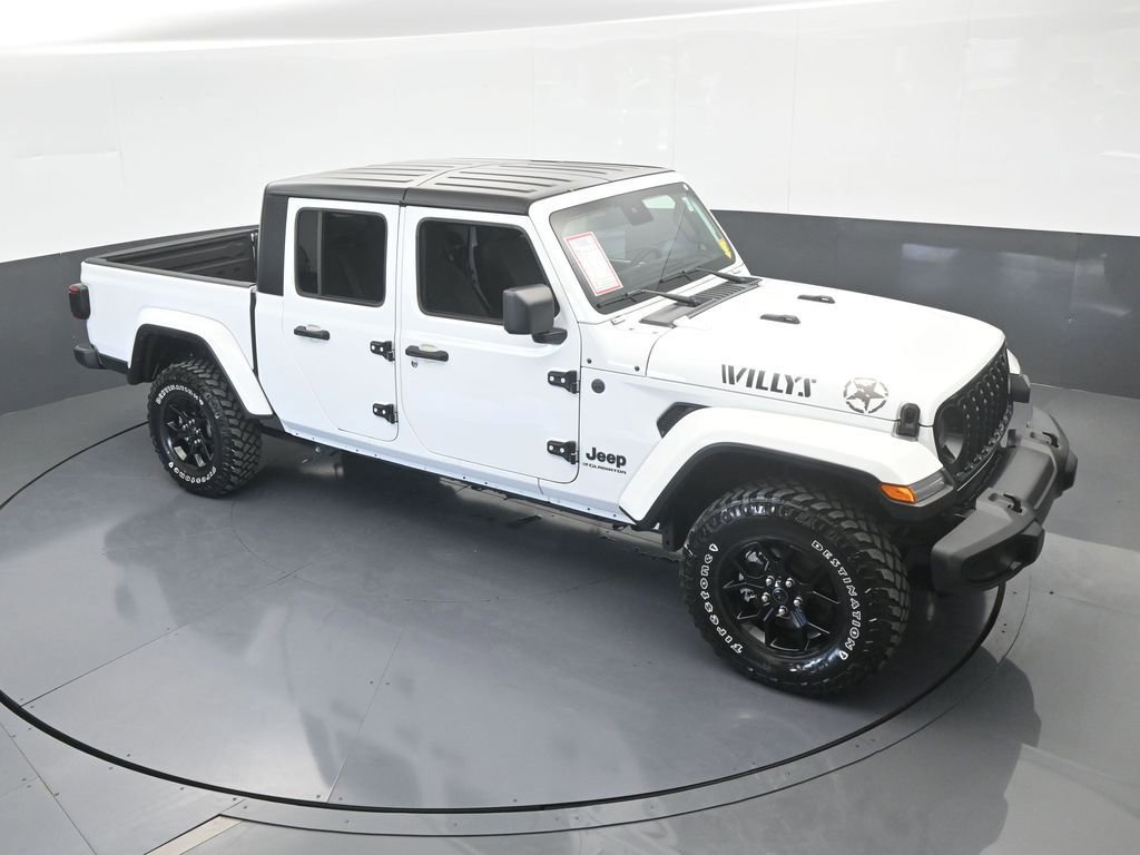 Used 2024 Jeep Gladiator Willys image 57