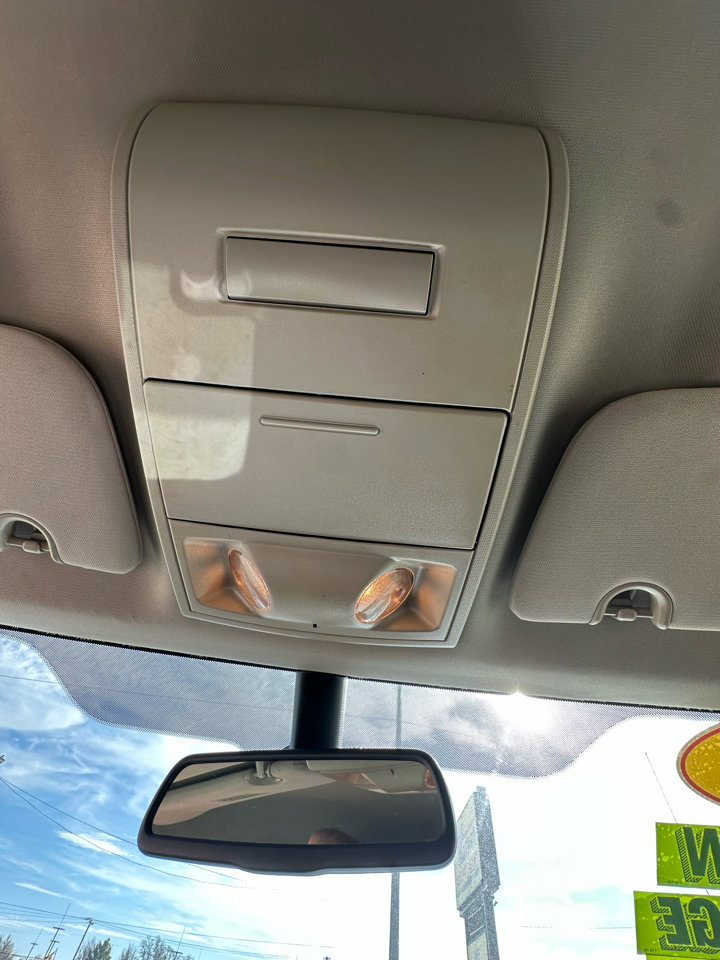 Used 2019 Dodge Grand Caravan SE w/ UConnect Hands-Free Group image 17