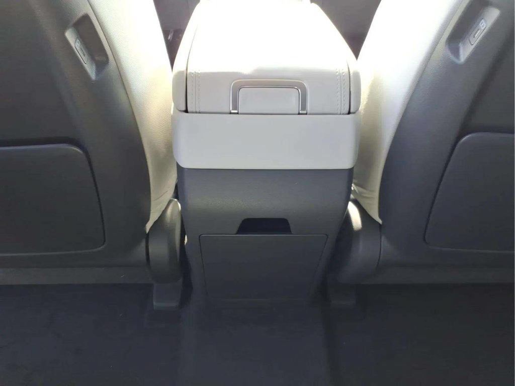 New 2026 Hyundai Santa Fe SE FWD image 11