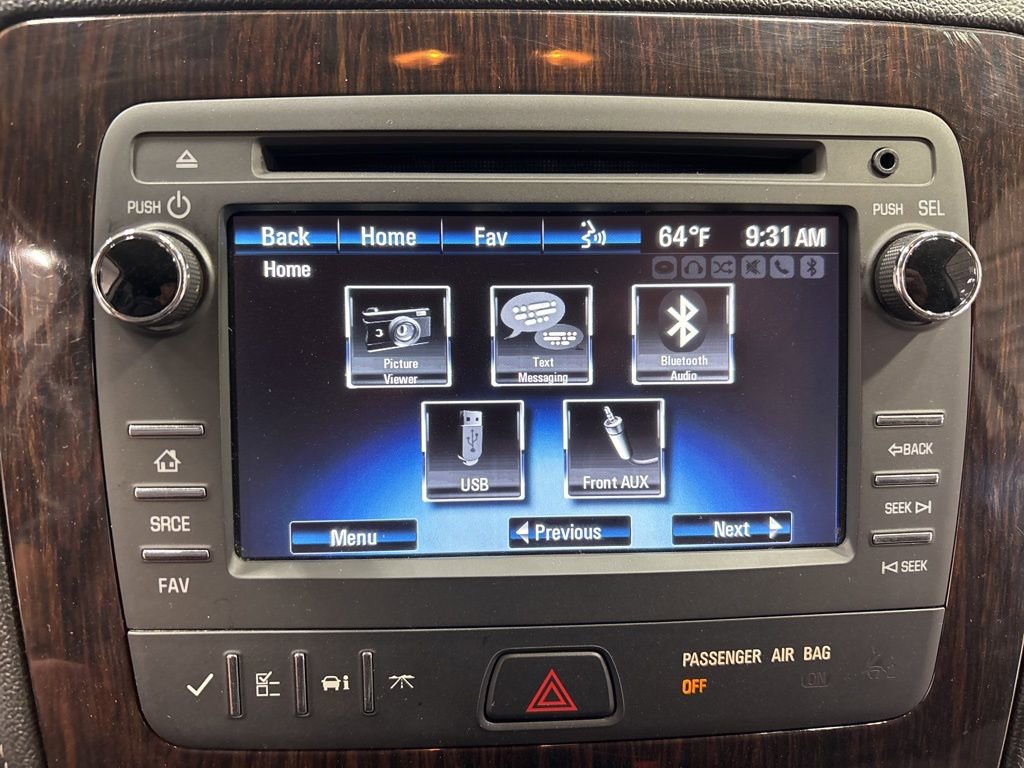 Used 2016 Chevrolet Traverse LT w/ Style and Technology Package image 19