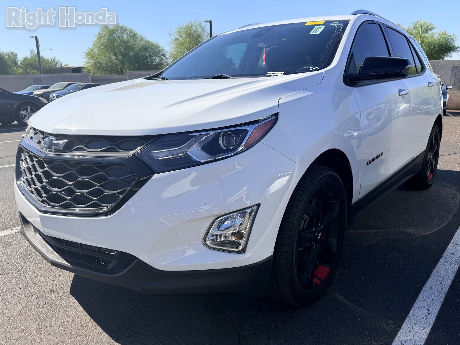 Used 2021 Chevrolet Equinox Premier w/ Redline Edition FWD image 2