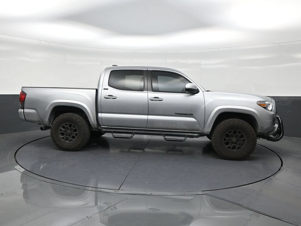 Used 2022 Toyota Tacoma SR5 w/ Technology Package RWD image 6
