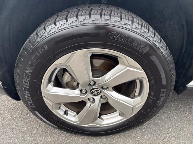 Used 2021 Toyota RAV4 Limited AWD/4WD image 11