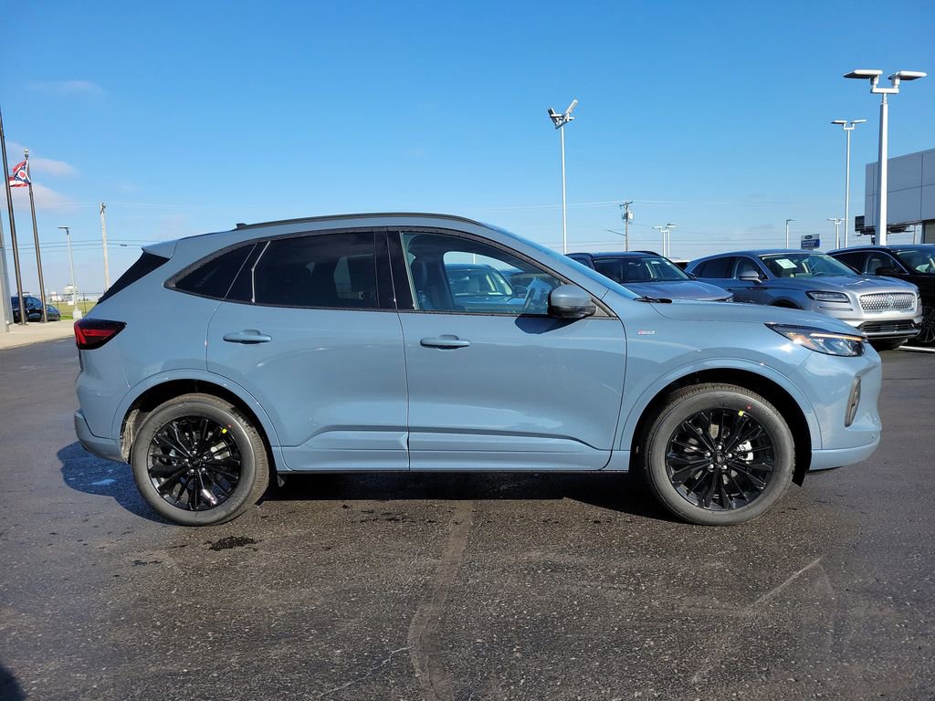 New 2025 Ford Escape ST-Line Elite w/ Premium Technology Package image 3