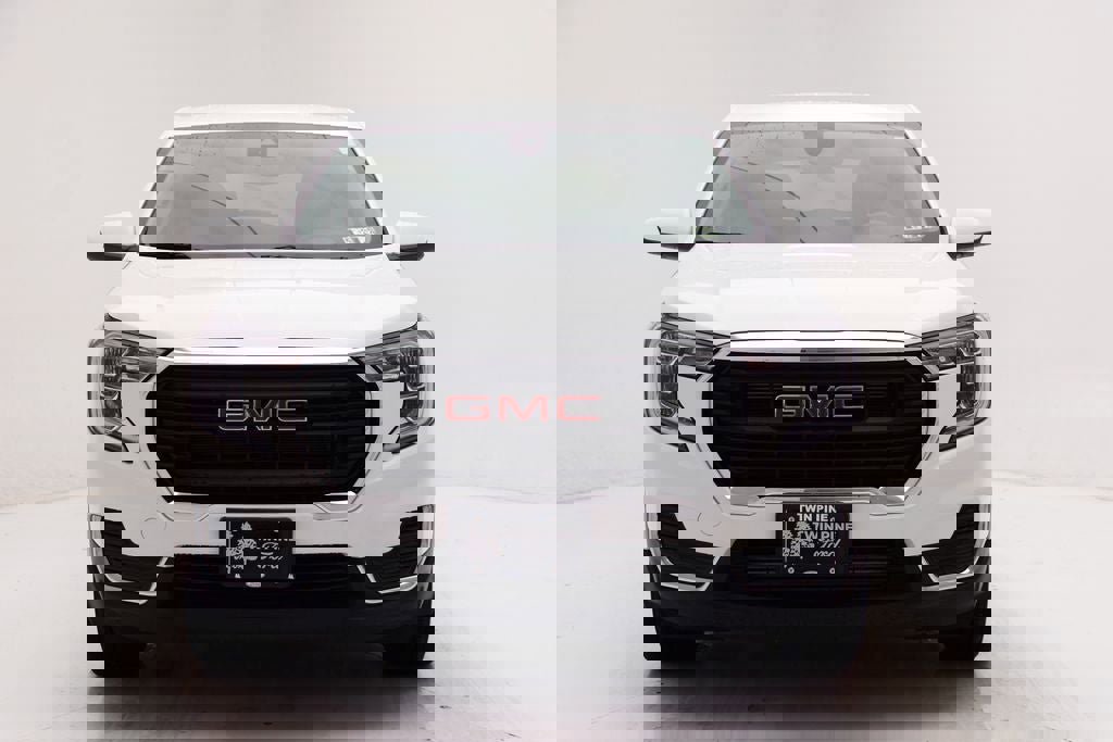 Used 2024 GMC Terrain SLE image 5