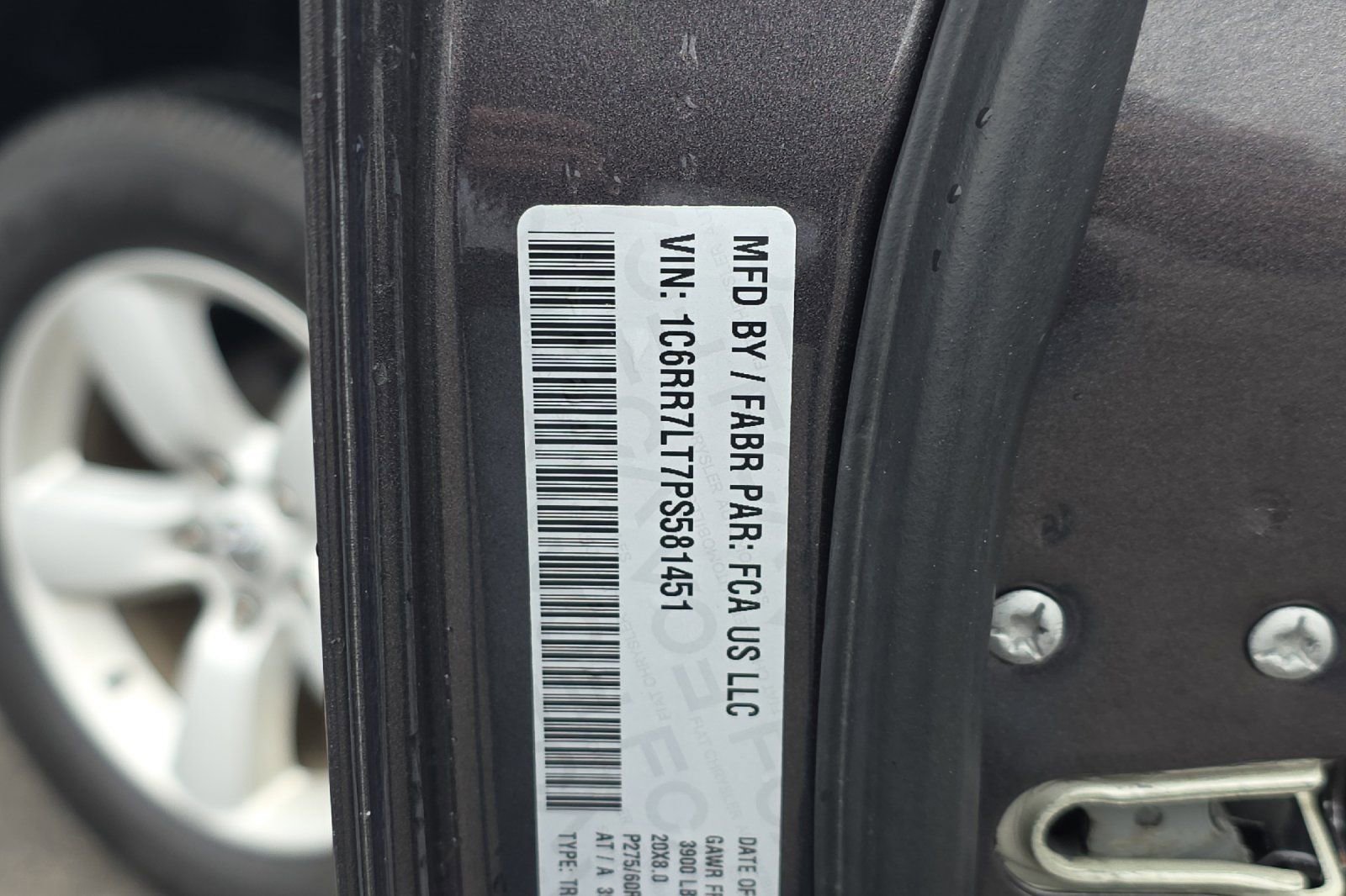 Used 2023 RAM 1500 Classic SLT image 30