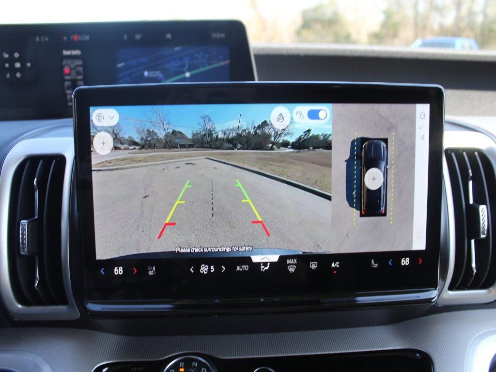 New 2026 Ford Expedition Active image 5