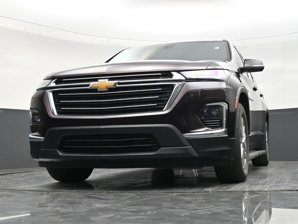 Used 2023 Chevrolet Traverse LT FWD image 28