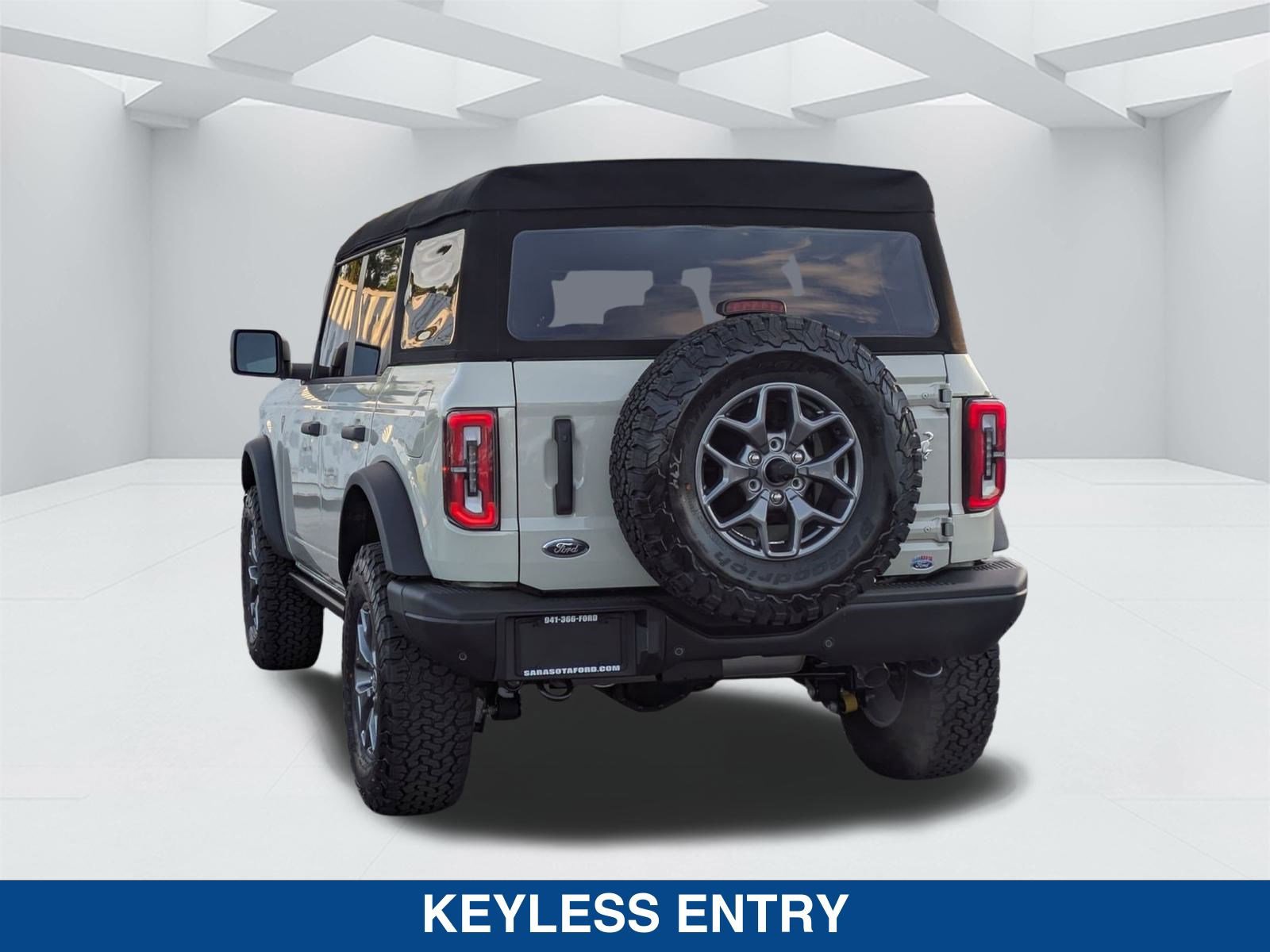 New 2025 Ford Bronco Badlands image 7