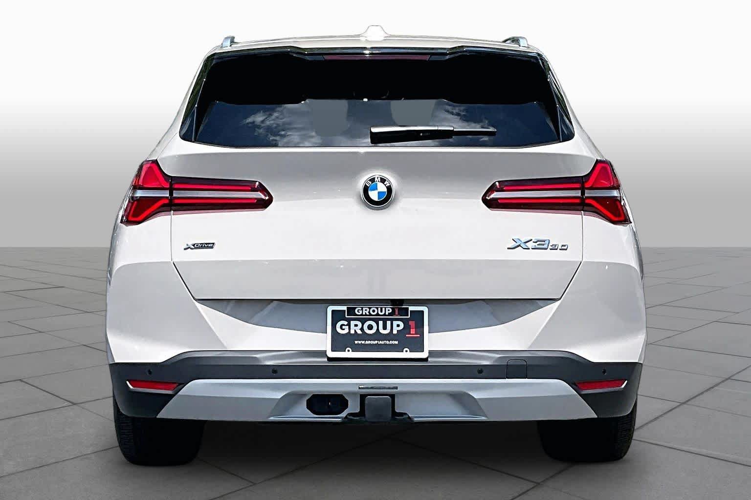 Used 2025 BMW X3 xDrive30i w/ Premium Package AWD/4WD image 5