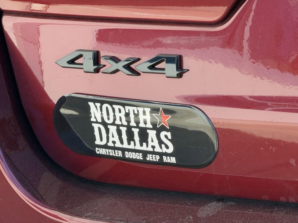 New 2025 Jeep Grand Cherokee Altitude image 9