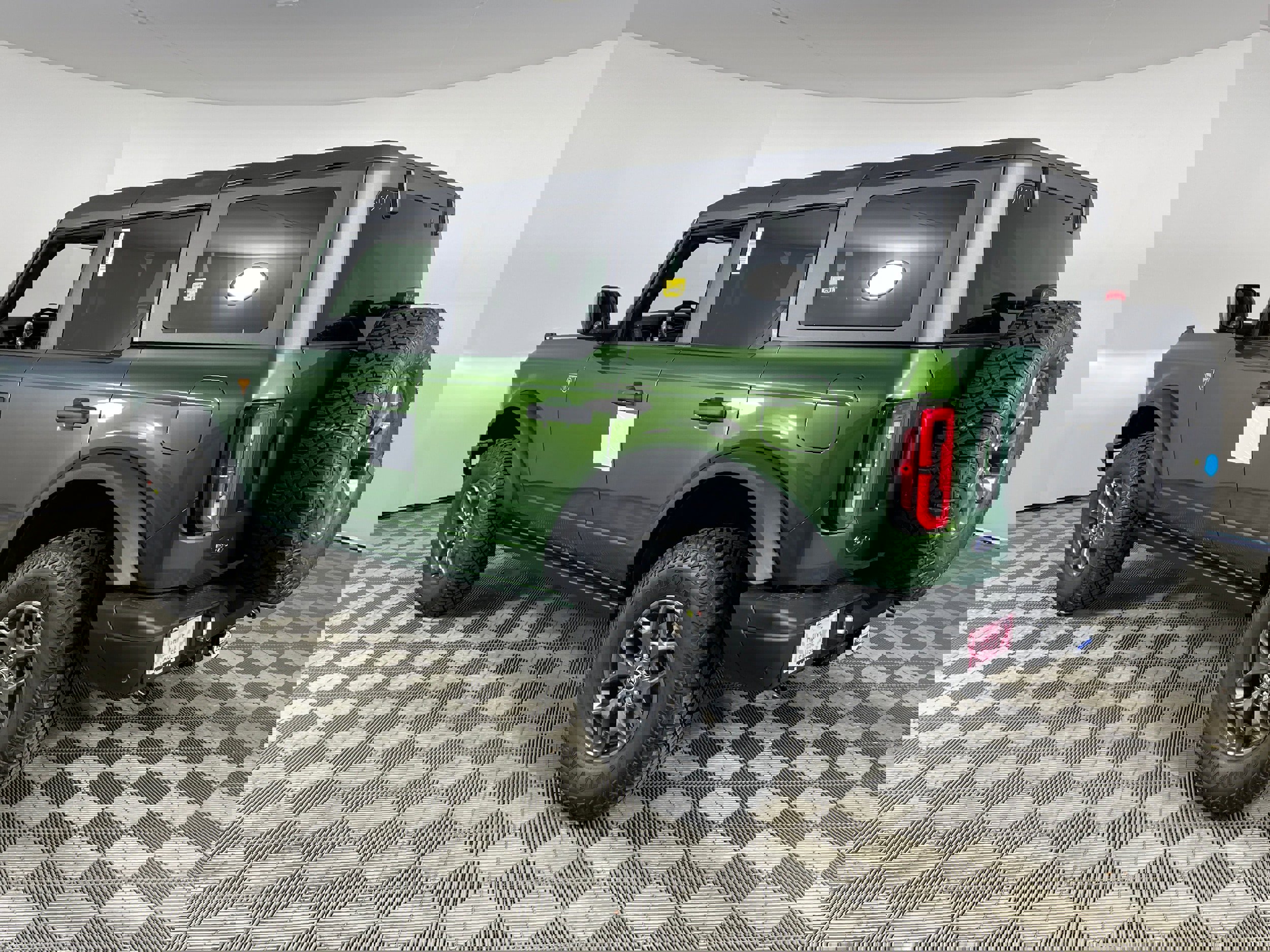 New 2025 Ford Bronco Badlands image 5