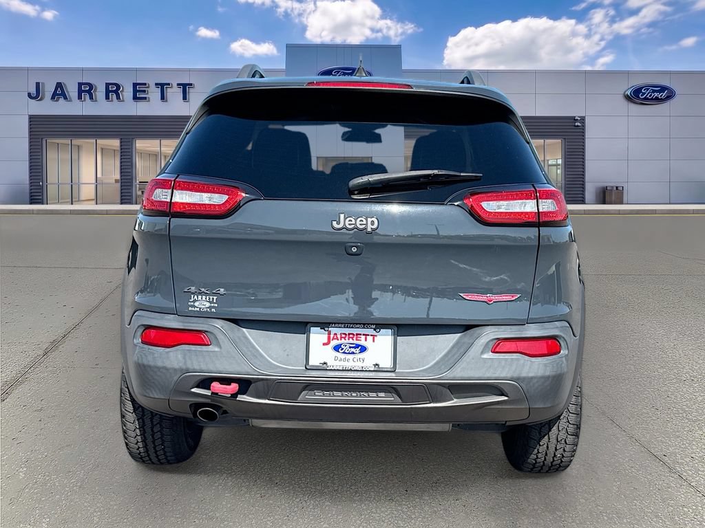 Used 2016 Jeep Cherokee Trailhawk AWD/4WD image 6