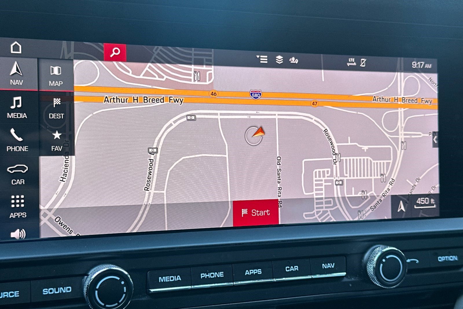 Used 2020 Porsche Macan image 24