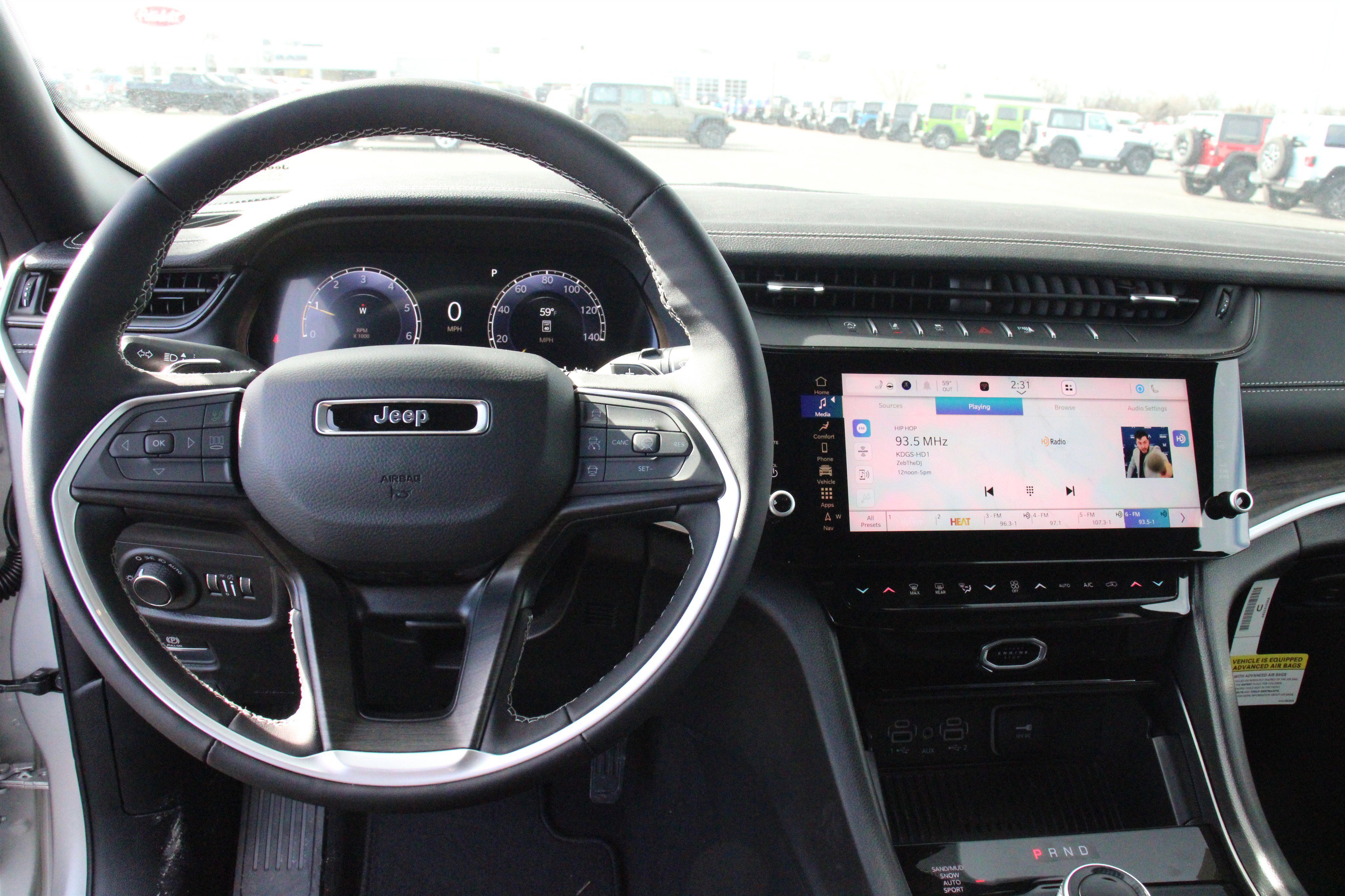 New 2026 Jeep Grand Cherokee Altitude image 7