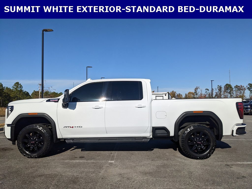 Used 2024 GMC Sierra 2500 AT4 image 11