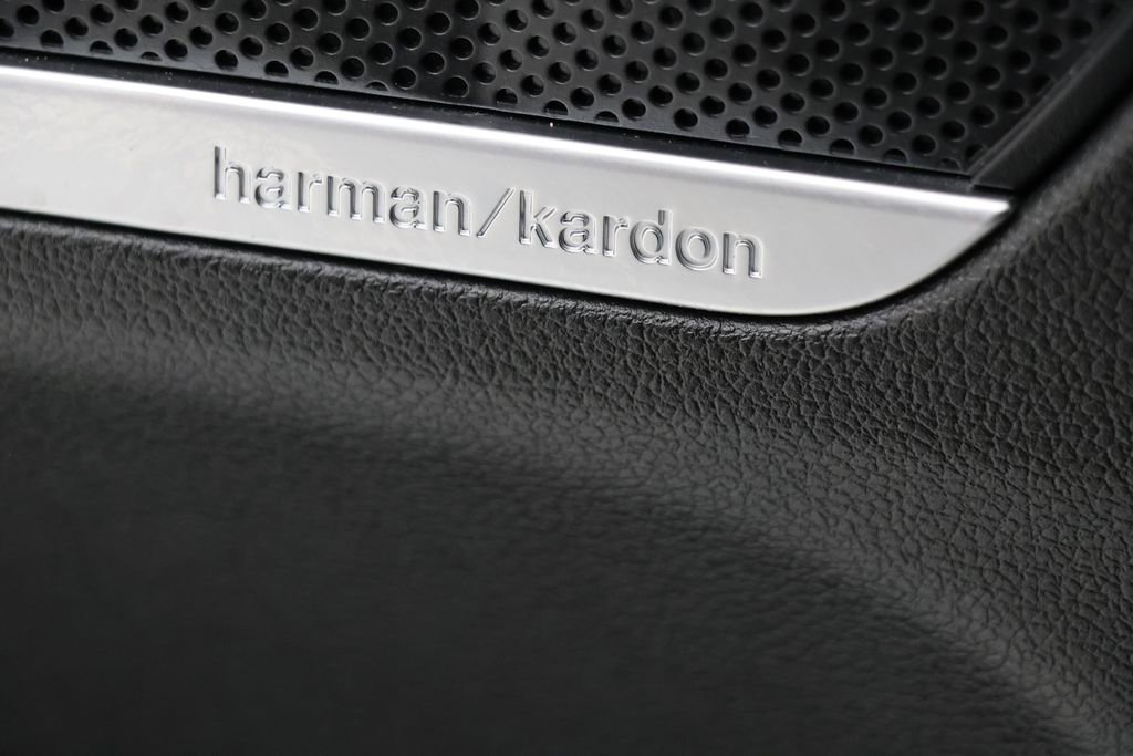 Used 2023 Hyundai Santa Fe SEL w/ Premium Package image 28