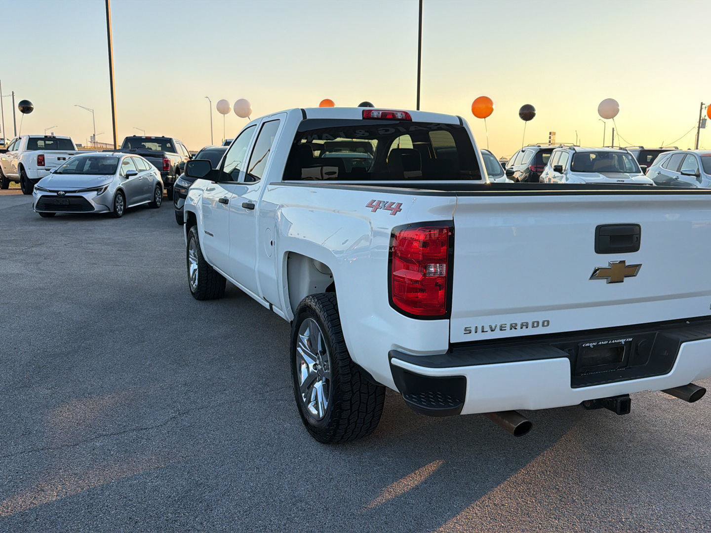 Used 2019 Chevrolet Silverado 1500 Custom w/ Custom Convenience Package AWD/4WD image 5