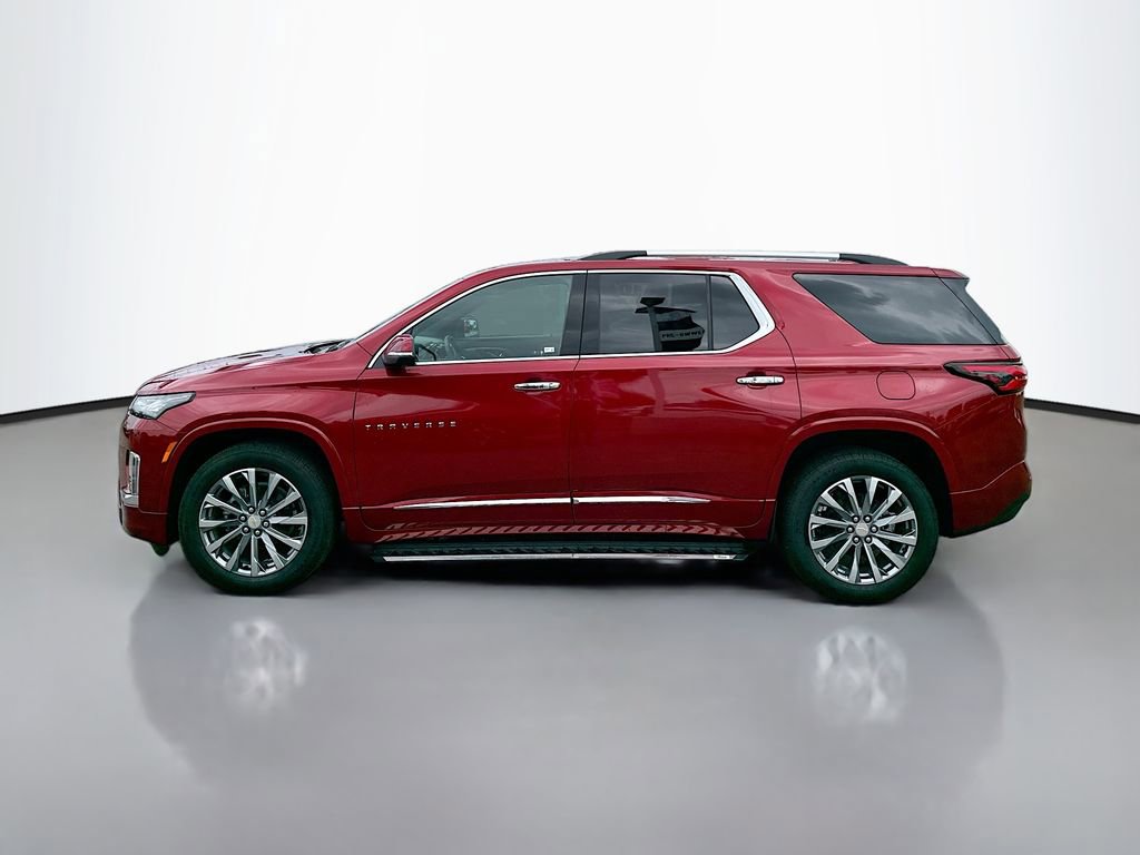 Used 2023 Chevrolet Traverse Premier w/ LPO, Floor Liner Package FWD image 4