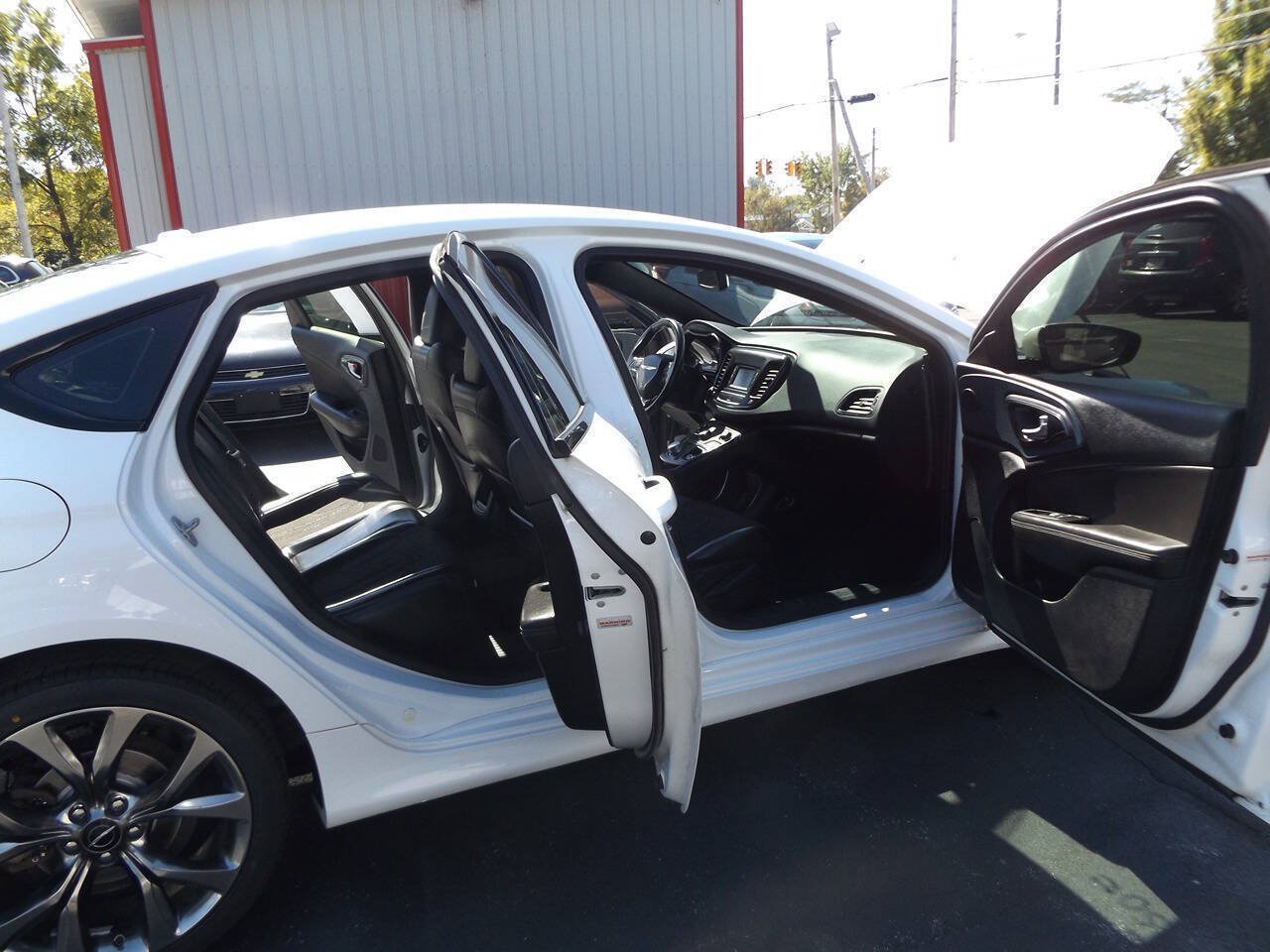 Used 2016 Chrysler 200 S AWD/4WD image 20
