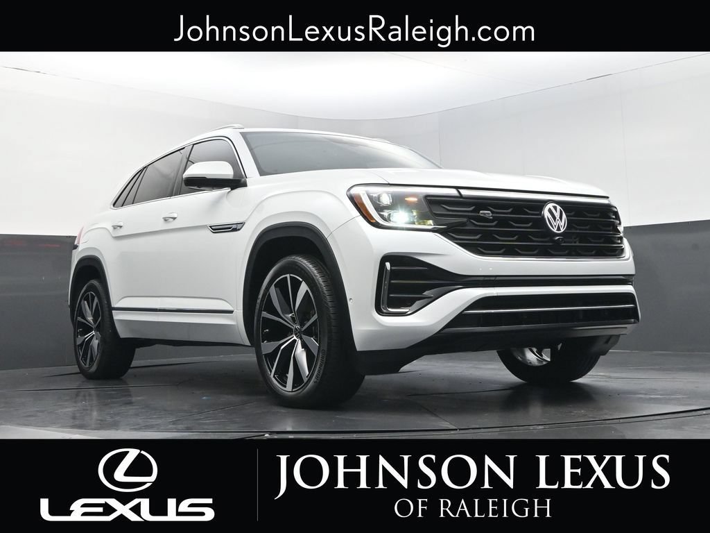 Used 2025 Volkswagen Atlas Cross Sport SEL Premium R-Line AWD/4WD image 16