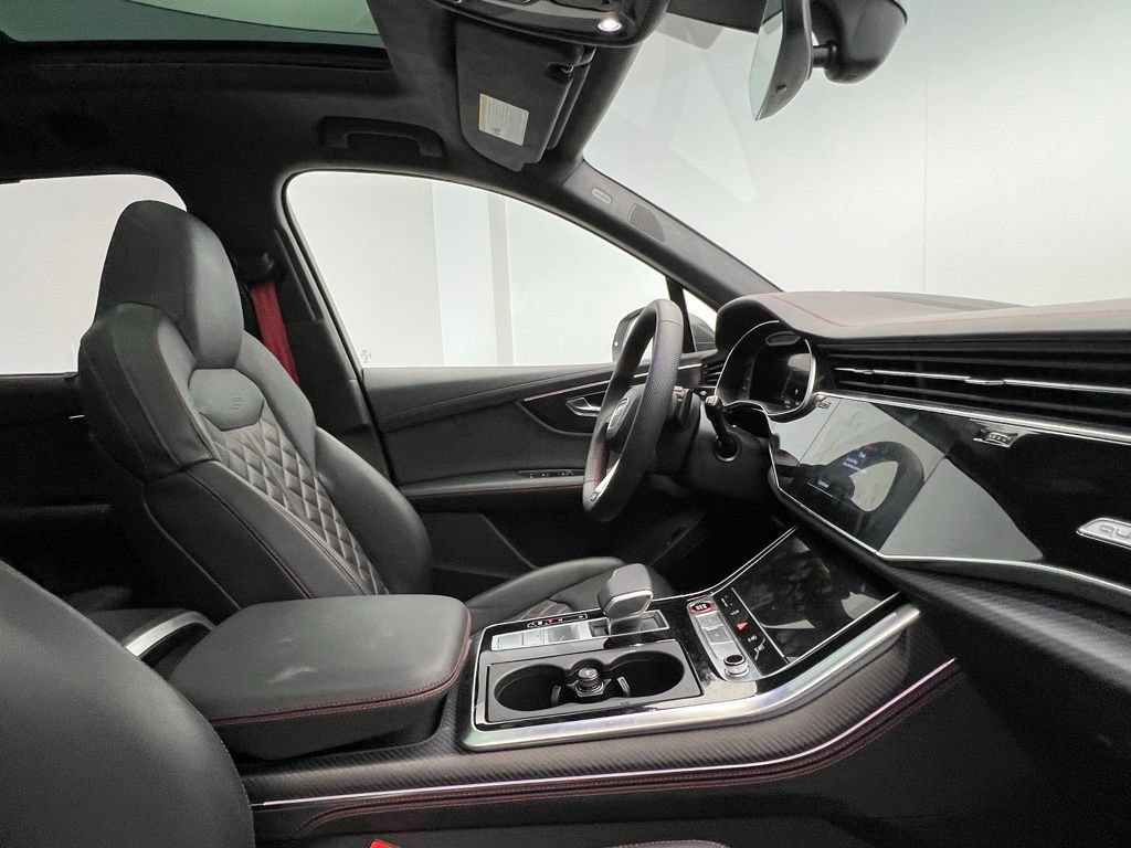 Used 2025 Audi SQ7 Prestige w/ Prestige Package AWD/4WD image 6