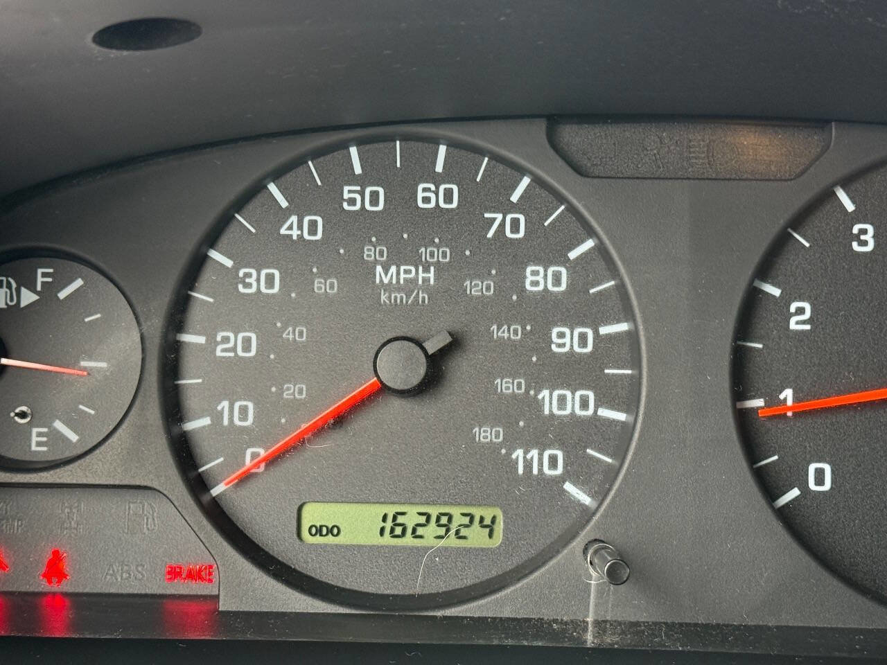 Used 2001 Nissan Frontier XE image 29