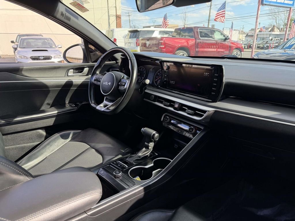 Used 2022 Kia K5 GT-Line image 15
