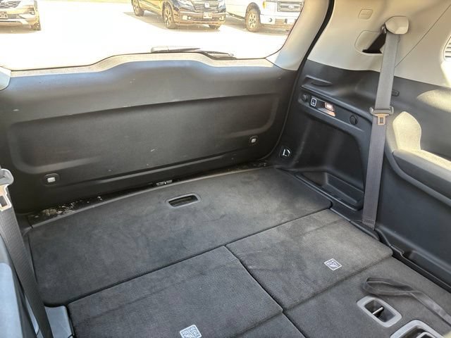 Used 2023 Jeep Grand Cherokee L Limited AWD/4WD image 27