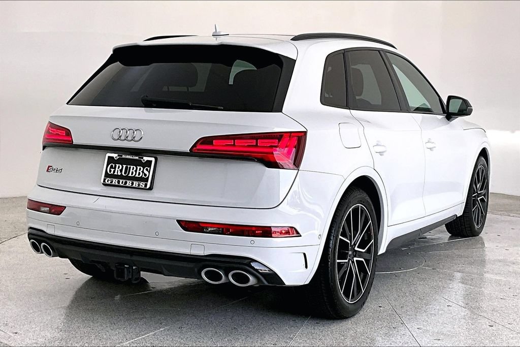 Used 2021 Audi SQ5 Prestige w/ Prestige Package AWD/4WD image 2