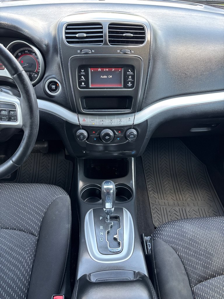 Used 2015 Dodge Journey American Value Package w/ Flexible Seating Group FWD image 17