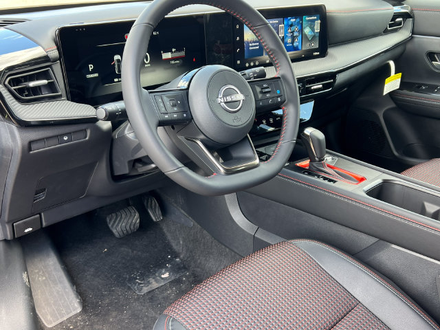Used 2026 Nissan Kicks SR w/ Cold Weather Package AWD/4WD image 13