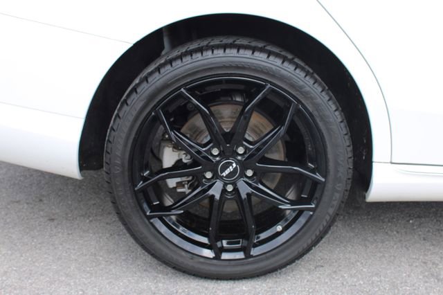 Used 2018 Mercedes-Benz C 300 4MATIC Sedan image 37