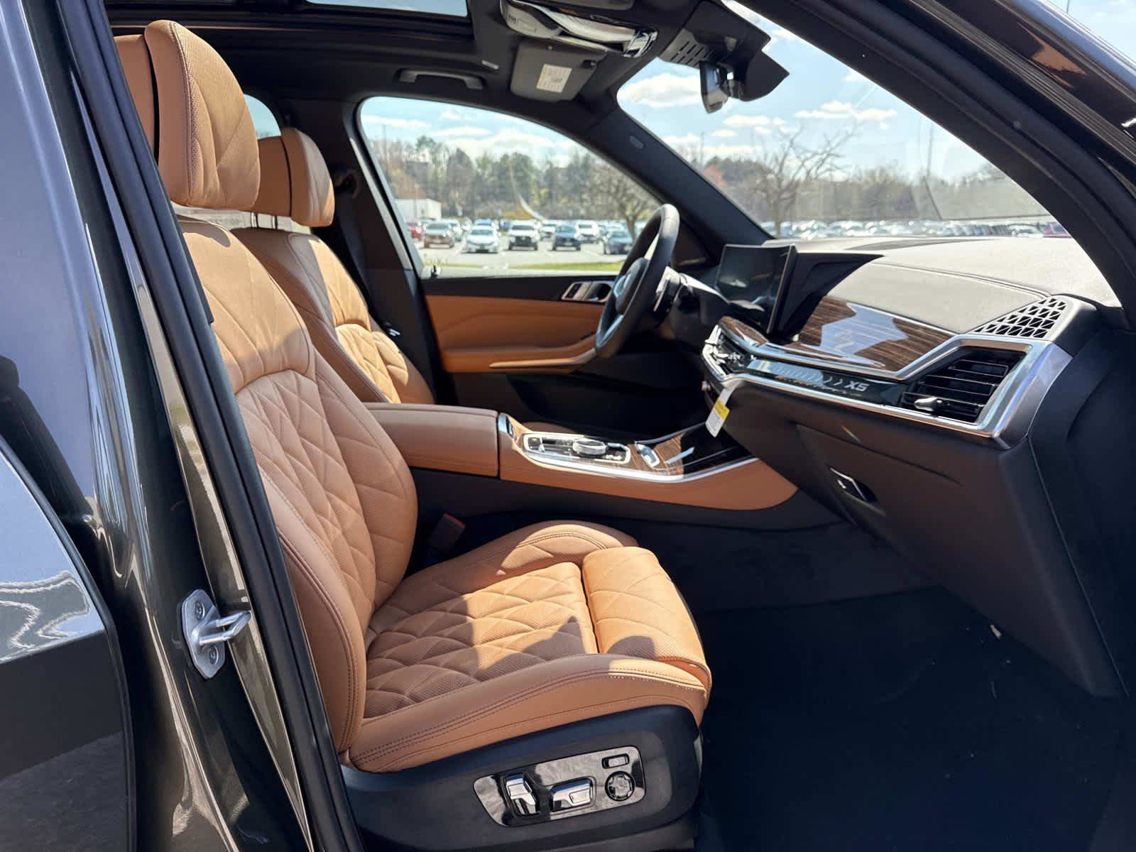 New 2026 BMW X5 xDrive50e w/ Executive Package image 16