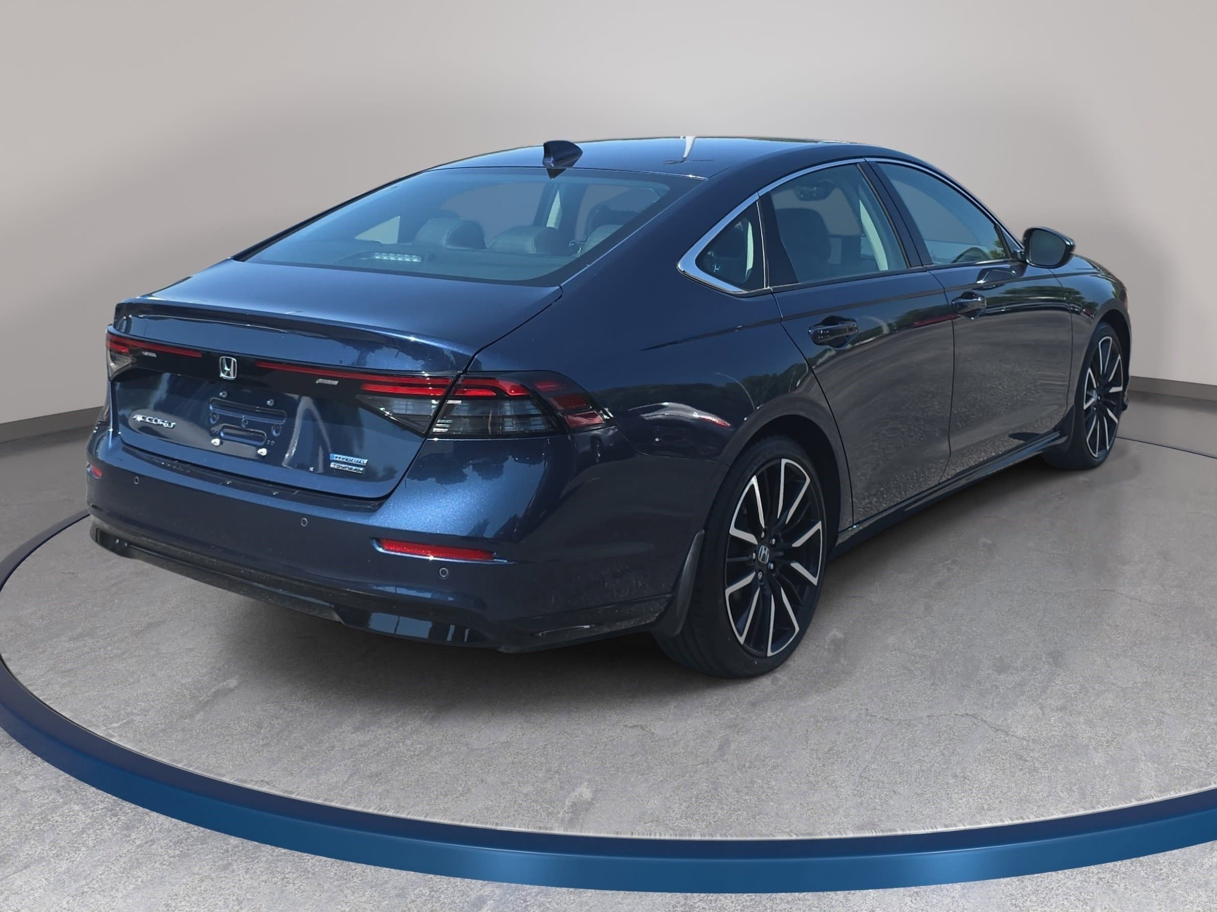 Used 2023 Honda Accord Touring image 5