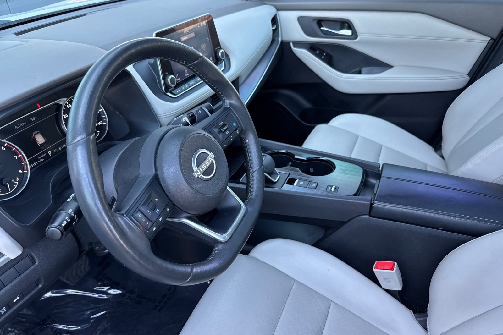 Certified 2024 Nissan Rogue SV w/ SV Premium Package FWD image 10