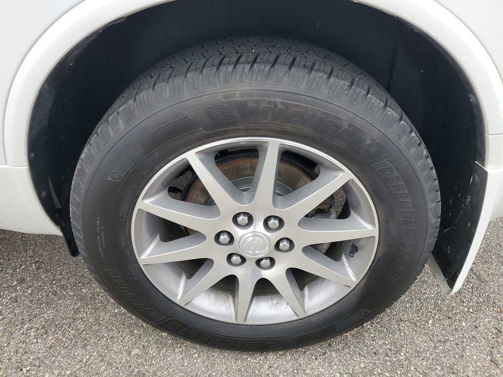 Used 2017 Buick Enclave Convenience image 29