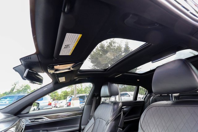 Used 2017 BMW 750i xDrive image 45