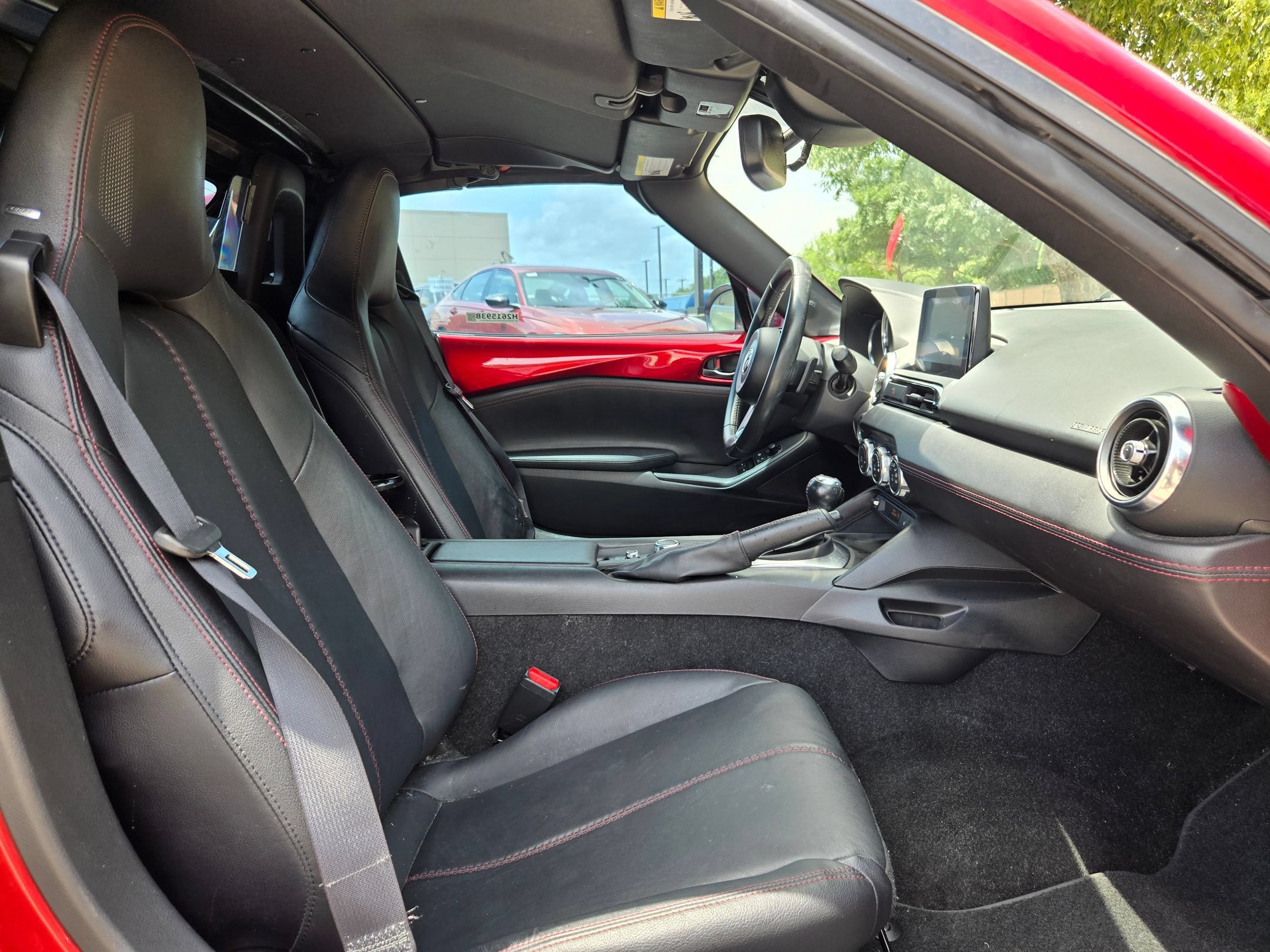 Used 2019 MAZDA MX-5 Miata RF Grand Touring RWD image 18