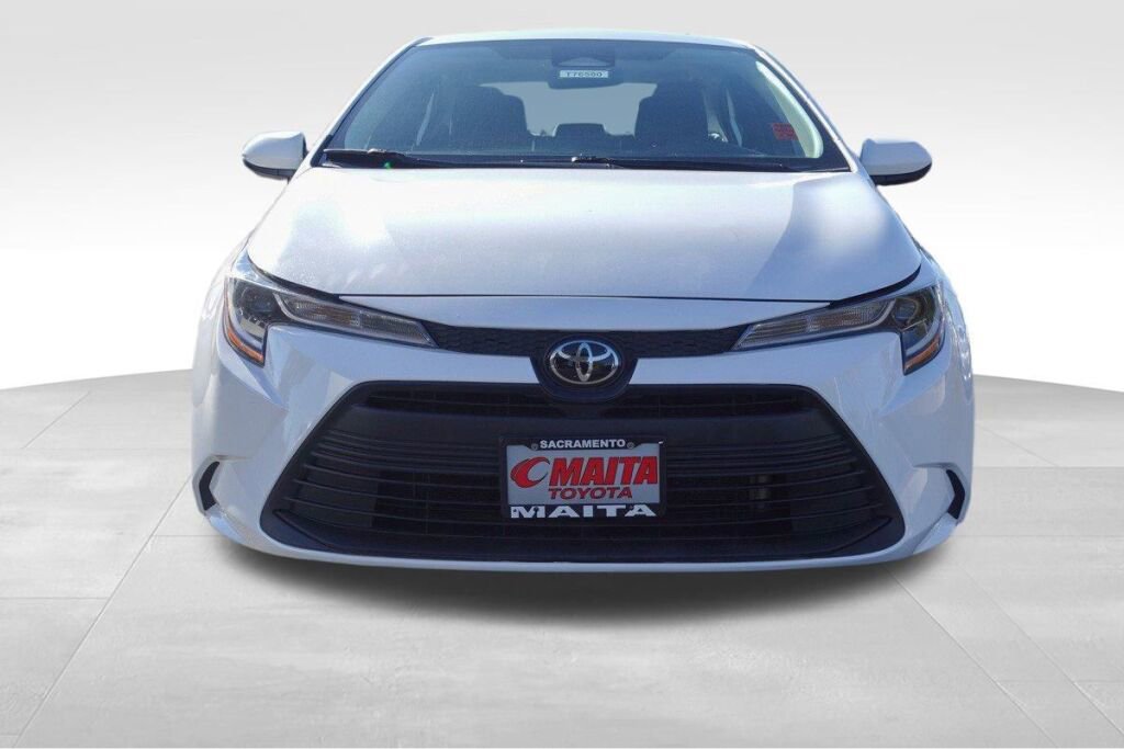 Used 2023 Toyota Corolla LE image 9